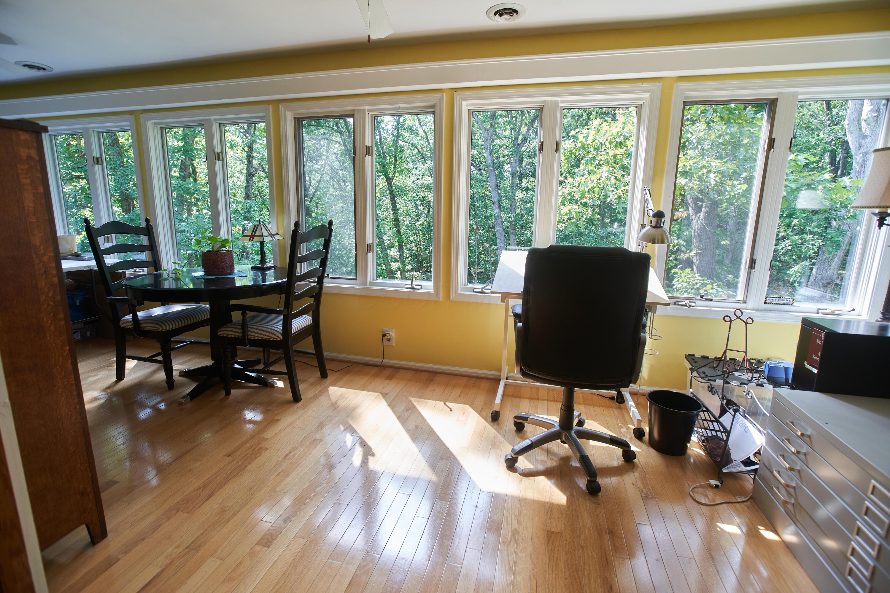 7034 Woodmere Drive, Athens, Ohio image 13