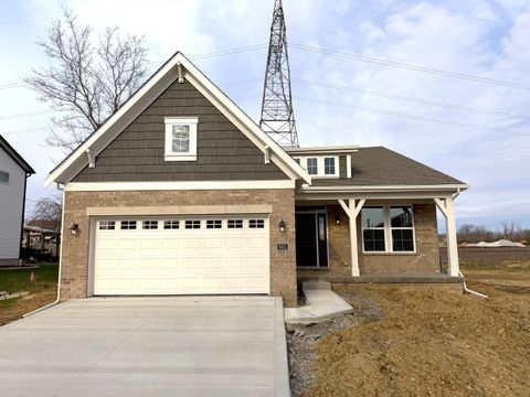 Photo of 6321 Windcliff Drive, Grove City, OH 43123 (MLS # 225042122)