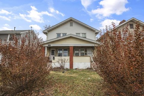 Photo of 914-916 E 17th Avenue, Columbus, OH 43211 (MLS # 226001232)