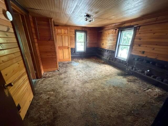 112 W Walnut Street