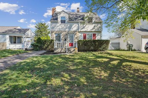 Photo of 328 S Southampton Avenue, Columbus, OH 43204 (MLS # 225038482)