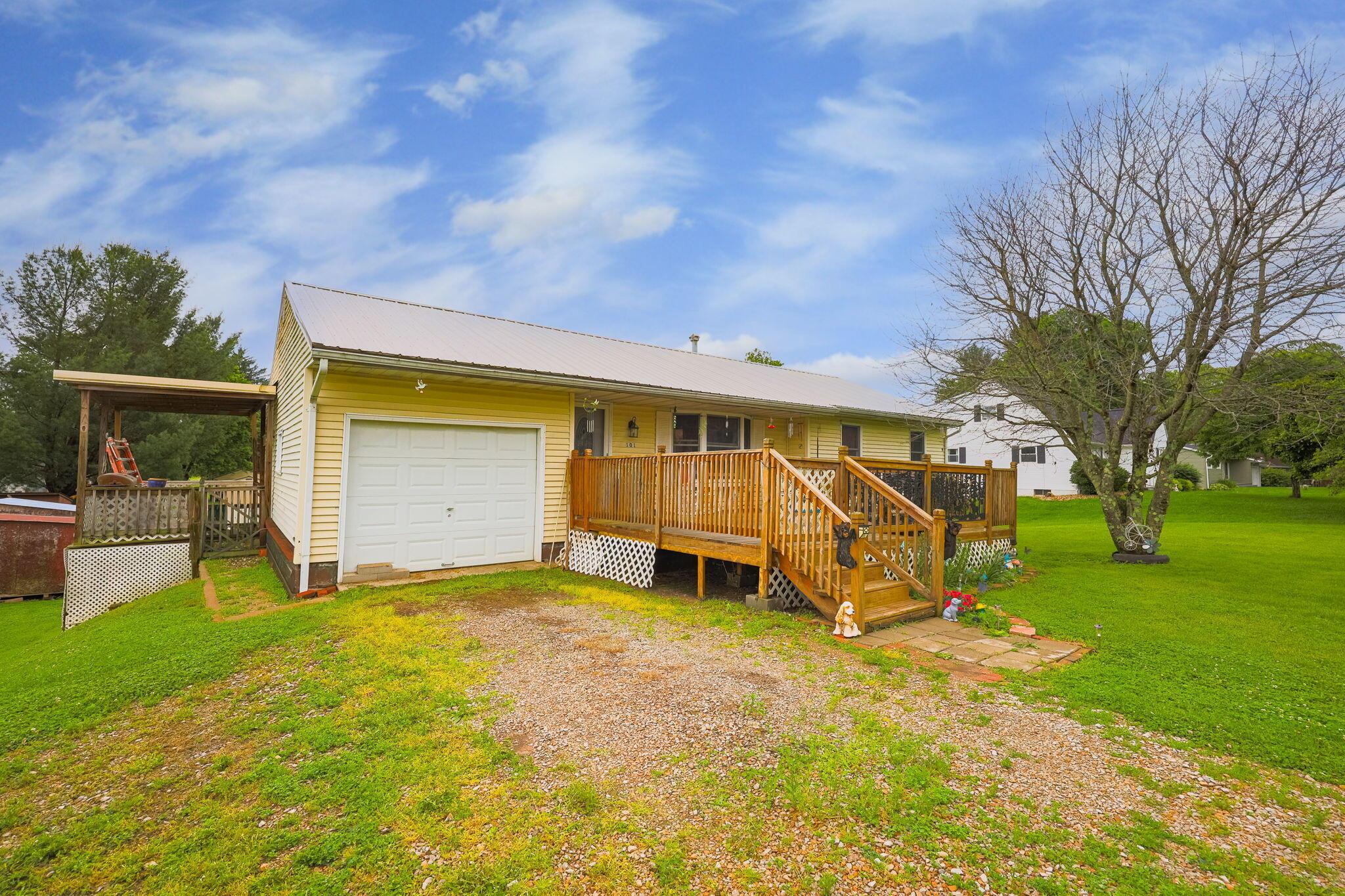 101 Oakland Boulevard NE