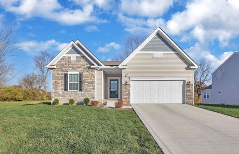Photo of 5634 Shagbark Place, Groveport, OH 43125 (MLS # 225041870)