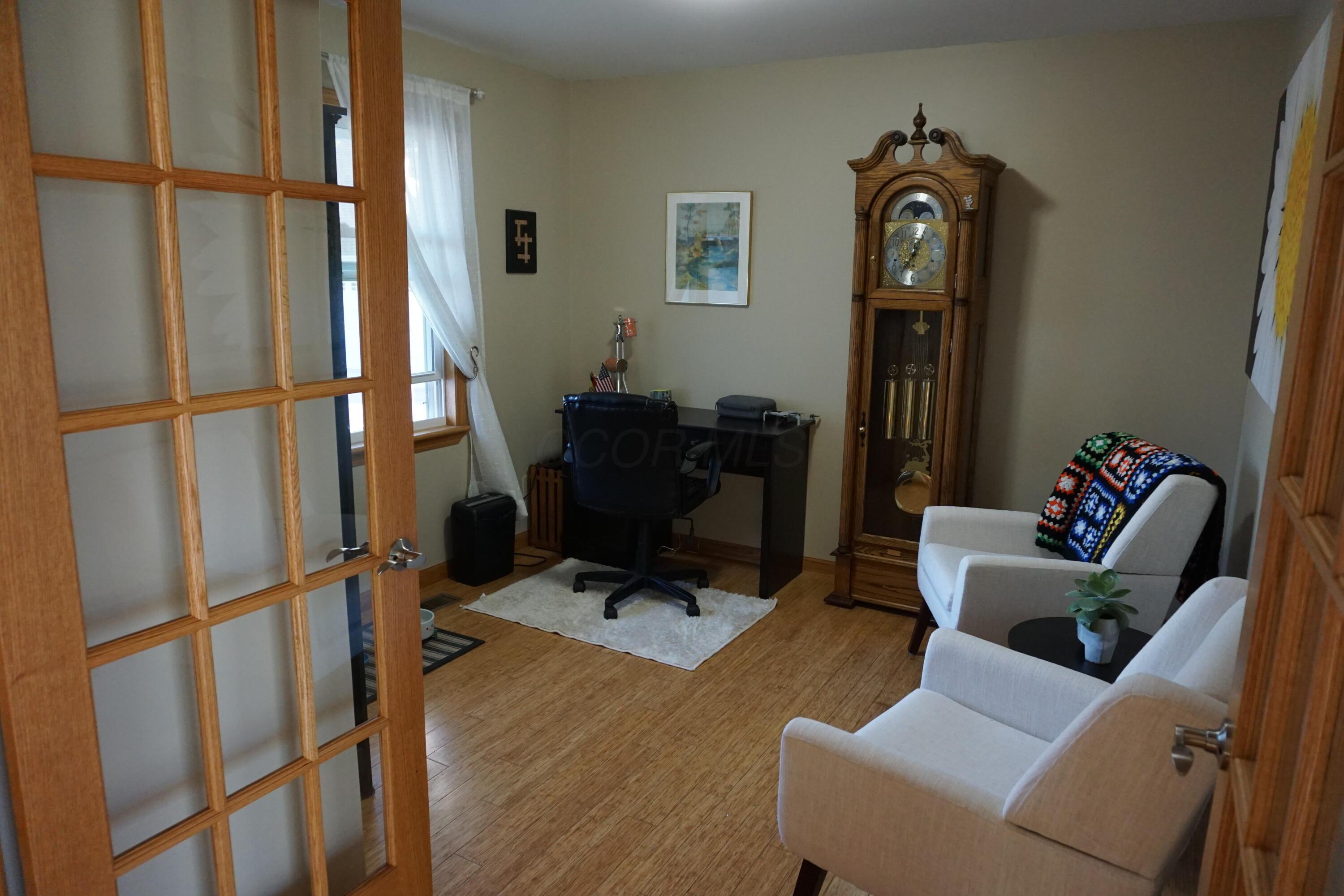 1380 E Choctaw Drive, London, Ohio image 21