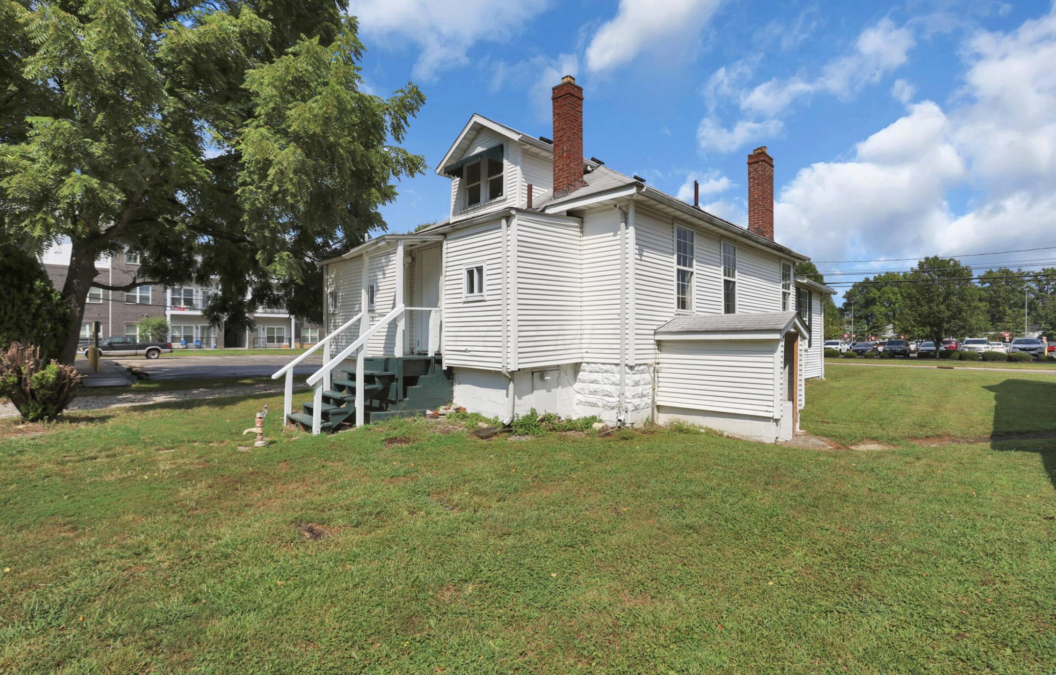 91 Robinwood Avenue