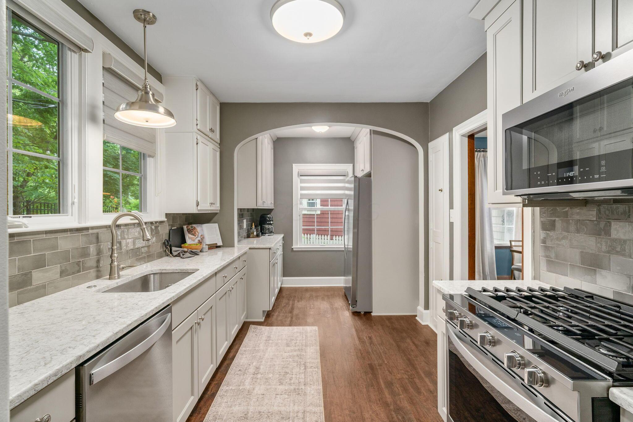 137 E Torrence Road, Columbus, Ohio image 11