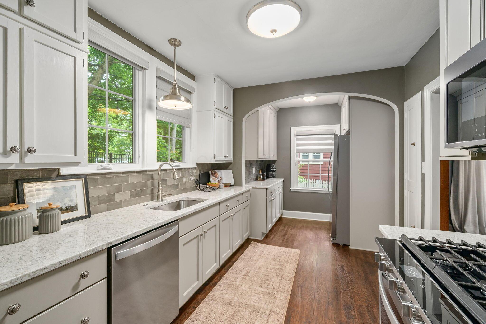 137 E Torrence Road, Columbus, Ohio image 12