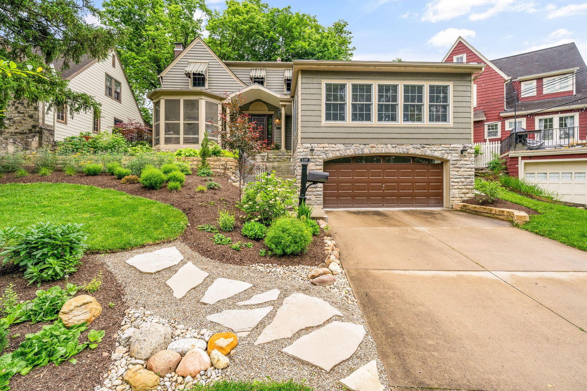 137 E Torrence Road, Columbus, Ohio image 3