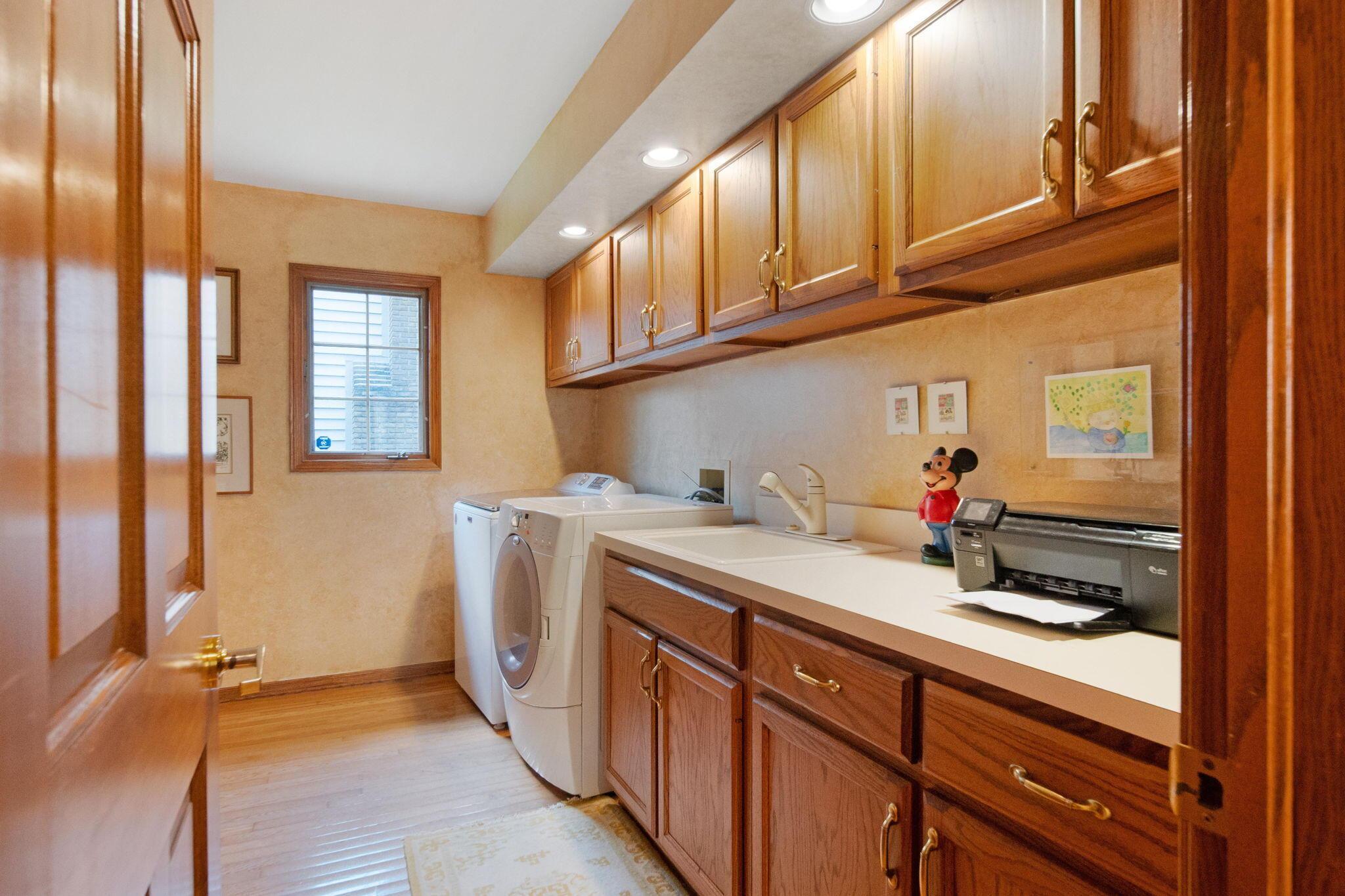 6530 Deeside Drive, Dublin, Ohio image 24
