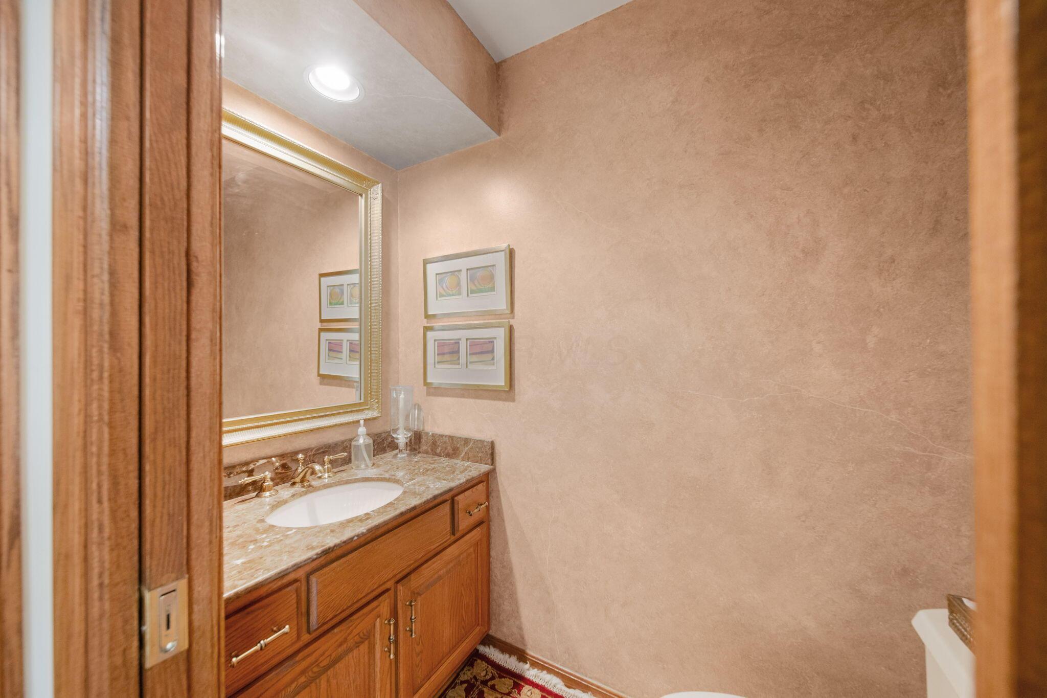 6530 Deeside Drive, Dublin, Ohio image 25