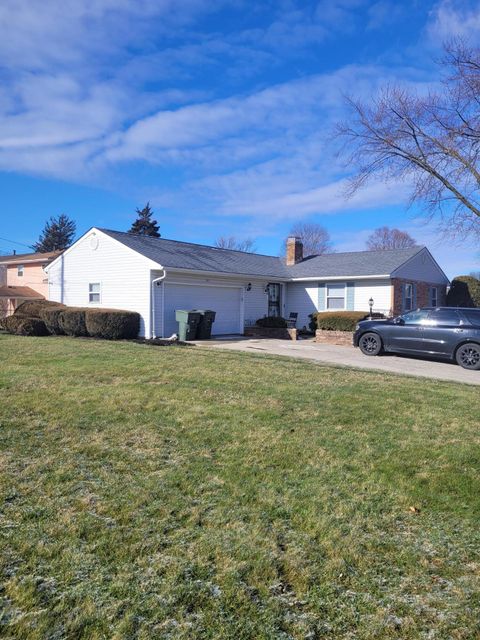 Photo of 2713 Marview Road, Columbus, OH 43219 (MLS # 226002030)