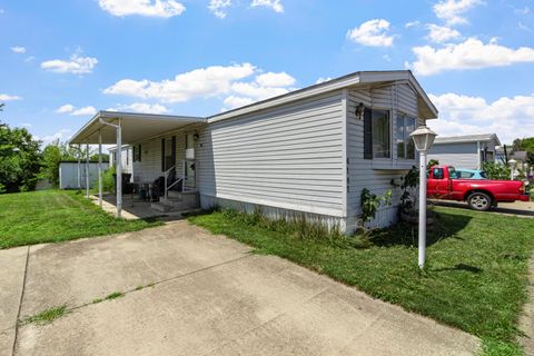 Photo of 4141 Kershaw Drive, Columbus, OH 43207 (MLS # 225027035)