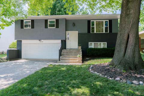 Photo of 5459 Aspen Road, Columbus, OH 43229 (MLS # 226025577)