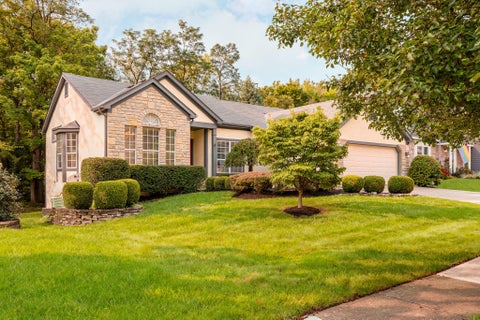 Tiny photo for 140 Highmeadow Drive, Columbus, OH 43230 (MLS # 226036477)