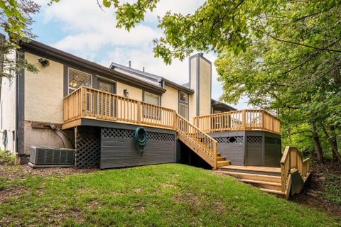 Tiny photo for 140 Highmeadow Drive, Columbus, OH 43230 (MLS # 226036477)