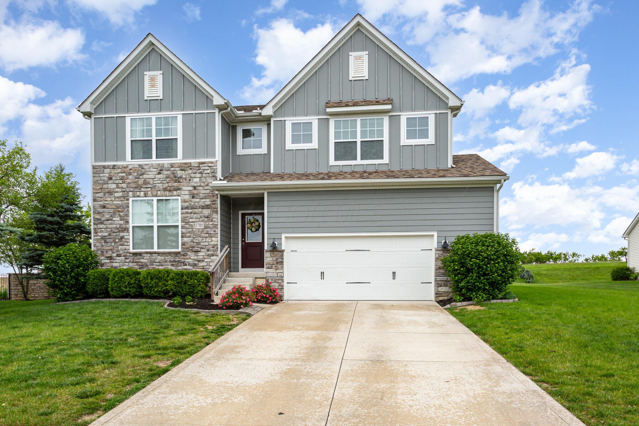 1705 Bent Creek Drive, Lancaster, Ohio image 2