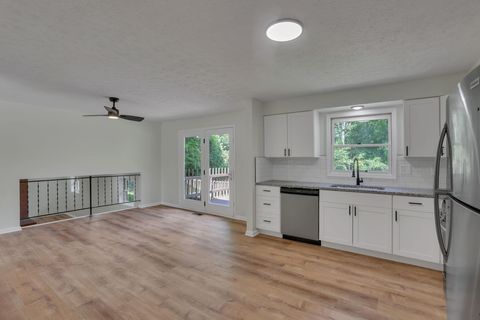 Tiny photo for 13590 Sand Hollow Road SE, Thornville, OH 43076 (MLS # 225044471)