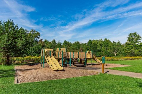 Tiny photo for 5600 Blendon View Court, Columbus, OH 43230 (MLS # 226003119)