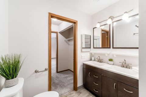 Tiny photo for 5600 Blendon View Court, Columbus, OH 43230 (MLS # 226003119)