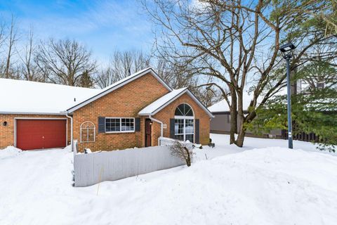 Tiny photo for 5600 Blendon View Court, Columbus, OH 43230 (MLS # 226003119)