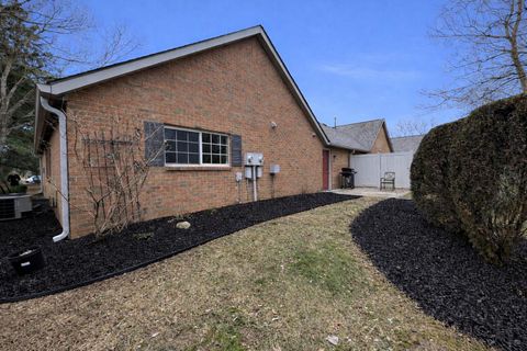Tiny photo for 5600 Blendon View Court, Columbus, OH 43230 (MLS # 226003119)