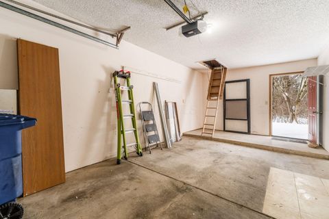 Tiny photo for 5600 Blendon View Court, Columbus, OH 43230 (MLS # 226003119)