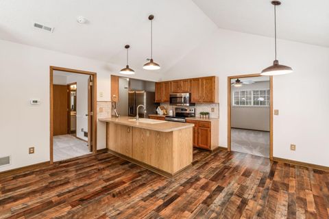 Tiny photo for 5600 Blendon View Court, Columbus, OH 43230 (MLS # 226003119)