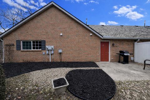 Tiny photo for 5600 Blendon View Court, Columbus, OH 43230 (MLS # 226003119)