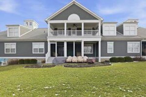 Photo of 14879 Harbor Point Drive E, Thornville, OH 43076 (MLS # 226002674)