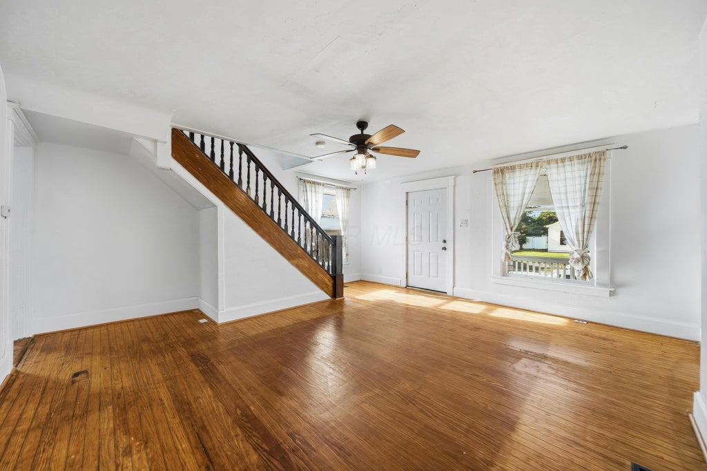 Photo of 123 W Corwin Street, Circleville, OH 43113 (MLS # 226020782)