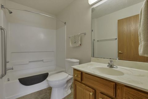 Tiny photo for 472 Virginia Court, Pataskala, OH 43062 (MLS # 225037608)