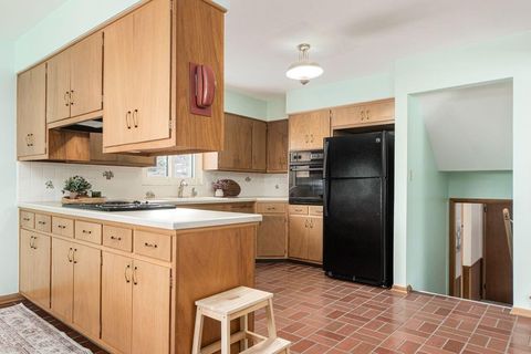 Tiny photo for 1811 Hove Road, Columbus, OH 43221 (MLS # 226002990)