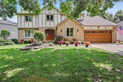 Photo of 5553 Parker Hill Lane, Dublin, OH 43017 (MLS # 226031899)