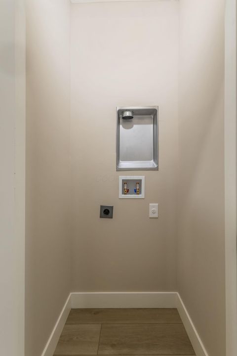 Tiny photo for 35 Miami Avenue, Columbus, OH 43203 (MLS # 226021329)