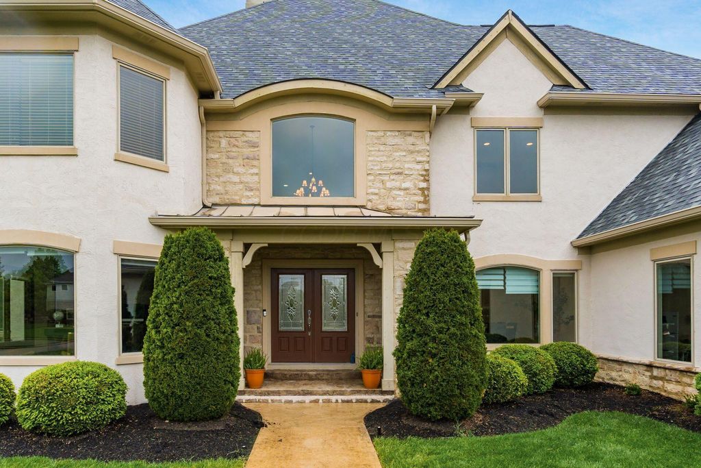 Photo of 4506 N Hampton Drive, Dublin, OH 43016 (MLS # 226014937)