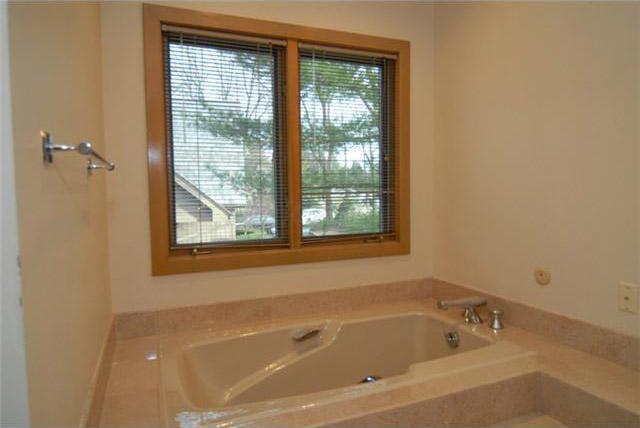 Dublin, Ohio 43017, United States, 3 Bedrooms Bedrooms, ,3 BathroomsBathrooms,Residential,Active,194019