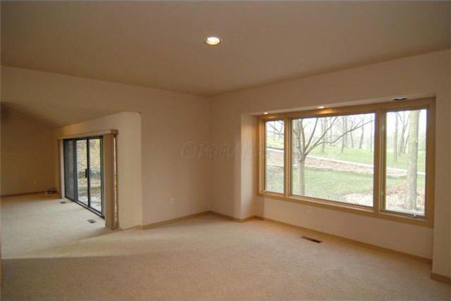 Dublin, Ohio 43017, United States, 3 Bedrooms Bedrooms, ,3 BathroomsBathrooms,Residential,Active,194019