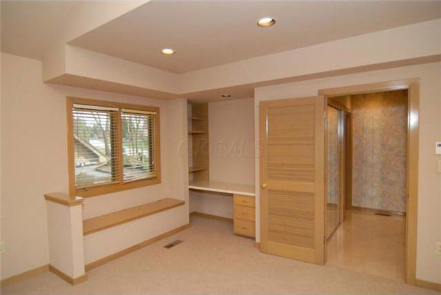 Dublin, Ohio 43017, United States, 3 Bedrooms Bedrooms, ,3 BathroomsBathrooms,Residential,Active,194019