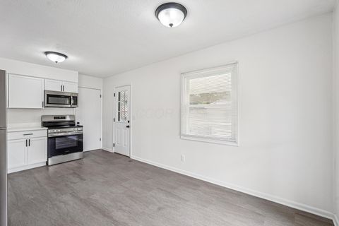 Tiny photo for 1316 Cedarview Drive W, Springfield, OH 45503 (MLS # 225039506)