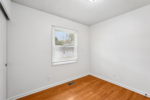 Tiny photo for 1316 Cedarview Drive W, Springfield, OH 45503 (MLS # 225039506)