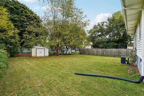 Tiny photo for 1316 Cedarview Drive W, Springfield, OH 45503 (MLS # 225039506)