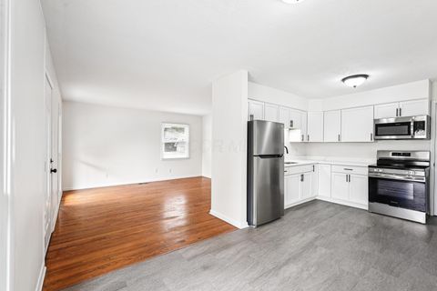 Tiny photo for 1316 Cedarview Drive W, Springfield, OH 45503 (MLS # 225039506)