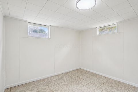 Tiny photo for 1316 Cedarview Drive W, Springfield, OH 45503 (MLS # 225039506)