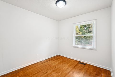 Tiny photo for 1316 Cedarview Drive W, Springfield, OH 45503 (MLS # 225039506)