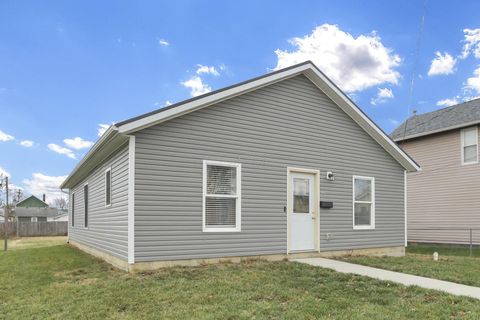 Photo of 98 Burt Avenue, Newark, OH 43055 (MLS # 225044692)