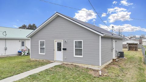 Tiny photo for 98 Burt Avenue, Newark, OH 43055 (MLS # 225044692)