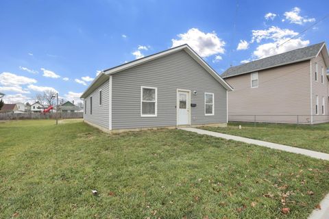 Tiny photo for 98 Burt Avenue, Newark, OH 43055 (MLS # 225044692)