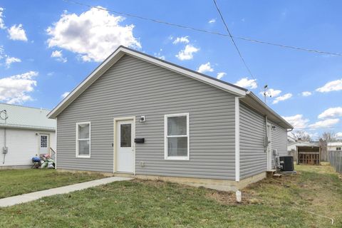 Tiny photo for 98 Burt Avenue, Newark, OH 43055 (MLS # 225044692)