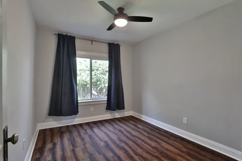 Tiny photo for 382 E Morrill Avenue, Columbus, OH 43207 (MLS # 226035244)