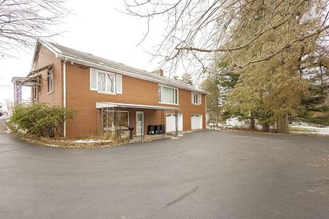 Tiny photo for 802 Coshocton Avenue, Mount Vernon, OH 43050 (MLS # 225045219)